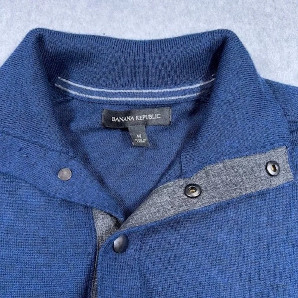 Banana Republic sophisticated navy